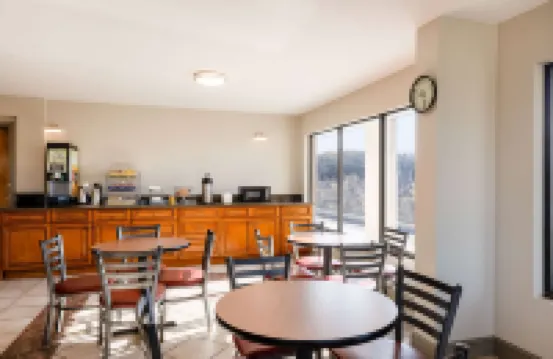 Days Inn by Wyndham Mooresville Lake Norman