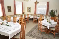 Hotel Kirchenwirt Hotels in Gemeinde Reichenau