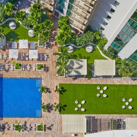 Renaissance Honolulu Hotel & Spa