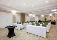 The Point Hotel & Suites Universal فنادق في أورلاندو