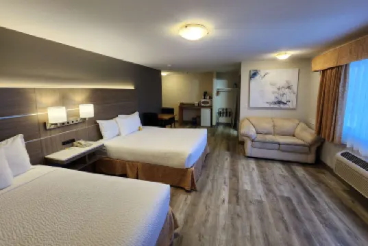 Days Inn by Wyndham Penticton Conference Centre Hotels in 
