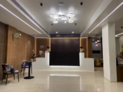 Le Shiv Executive Suite