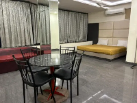 Hotel Watan Residency Hotels near Salar Jung Museum