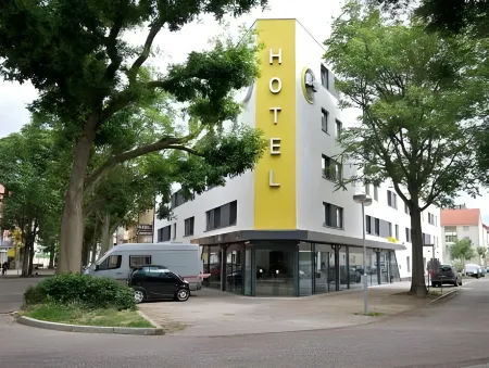 B&B HOTEL Heilbronn Отели рядом с достопримечательностью «experimenta - Das Science Center»