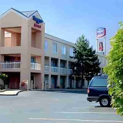 Fairfield Inn Kalamazoo West Hotel Exterior