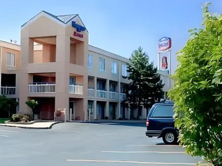Fairfield Inn Kalamazoo West Отели в г. По По
