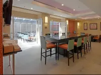 Fairfield by Marriott Inn & Suites New York Manhattan/Chelsea フラットアイアン・ディストリクト周辺のホテル