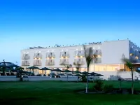 E-Hotel Larnaca Resort & Spa Hotels in Perivolia