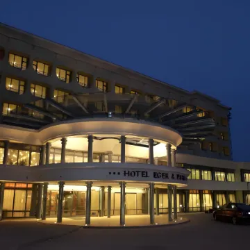 Hotel Eger & Park