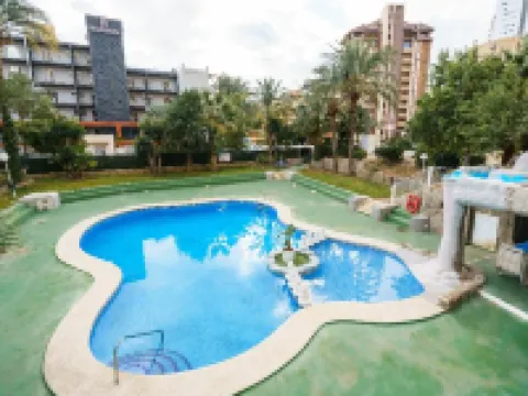 Apartamentos El Faro by MC Hoteles en Benidorm