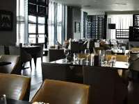 Village Hotel Leeds South - servizio colazione