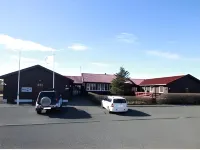 Höfn Hostel - parking