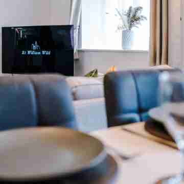 Number 21: A Breathtaking Chester Cottage with Parking Rooms