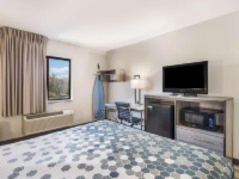 Sonesta Essential des Moines Hotels in Des Moines