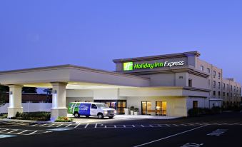 Holiday Inn Express Philadelphia Airport