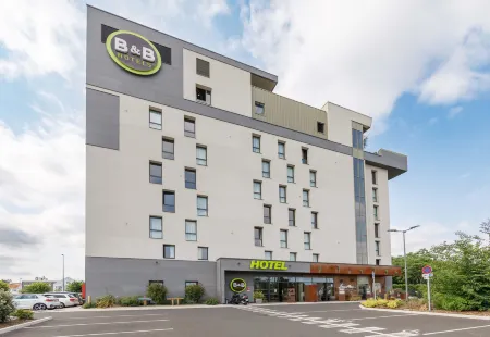 B&B Hotel Clermont-Ferrand A71-A75 la Méridienne Отели рядом с достопримечательностью «Музей Баргуэна»