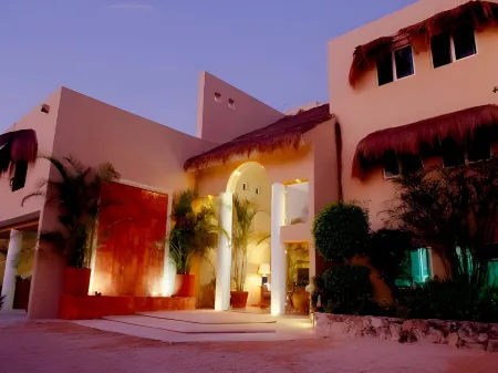 Hotel Playa la Media Luna Отели в г. Исла-Мухерес