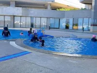 Thumrin Thana Hotel - Pools
