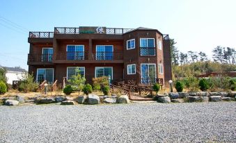 Taean Pine Tree Resort