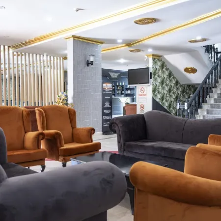Mustis Royal Plaza Hotel