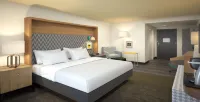 Holiday Inn Cincinnati - Liberty Way Hotel dekat Las Copas Mexican Restaurant