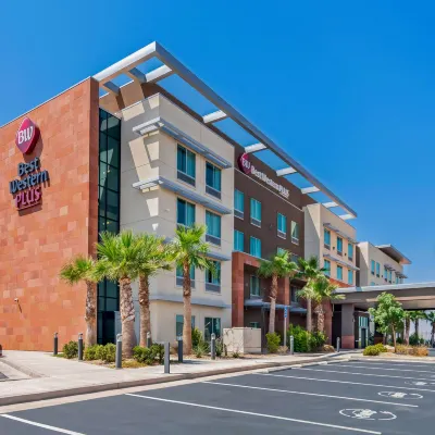 Best Western Plus Settlers Point Hotels near Pine Valley Chapel