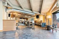 Best Western Outlaw Inn - bar