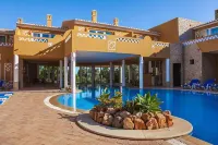 Montinho de Ouro Hotels in Luz