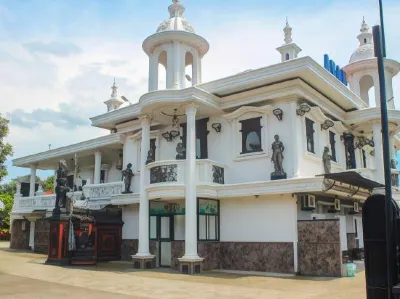 Abah Hotel Hotellit kohteessa West Jomin