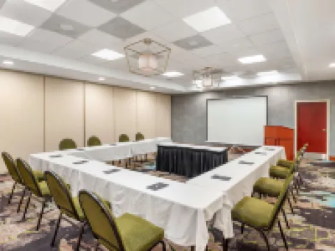 เบสท์เวสเทิร์น พรีเมียร์ ริชมอนด์ซิตี้ เกตเวย์ โรงแรมในริชมอนด์