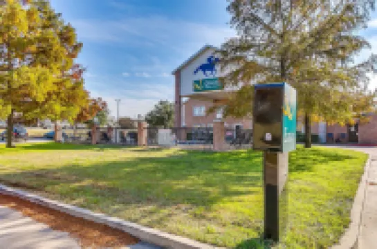 Baymont by Wyndham Willow Park Hotels in Willow Park