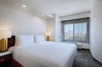 SpringHill Suites Dallas DFW Airport East/Las Colinas Irving Hotel berhampiran Halftime Institute