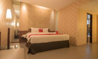 RedDoorz Plus @ Cipaganti Street 3