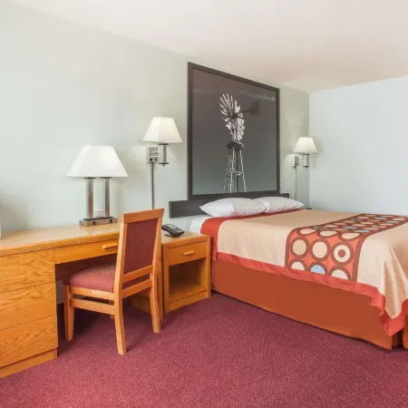 Super 8 by Wyndham Kindersley