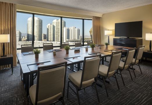 7. 라스베이거스 메..