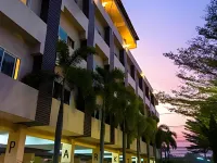The Square Rayong Hotel in zona Phananikhom Sub District Administration Organization
