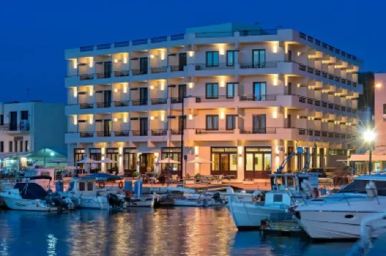 Porto Veneziano Hotel Отели в г. 