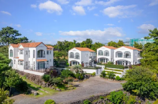 Seogwipo Orange Tree House Pension