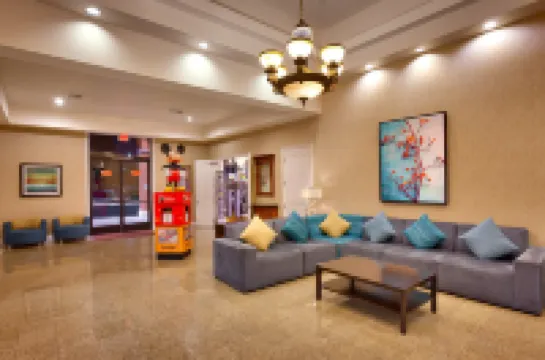 Cortona Inn and Suites Anaheim Resort