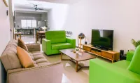 Karking 15@Pinjistation (8pax/4br)