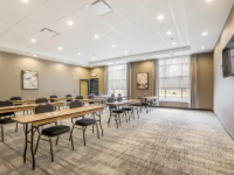 Four Points by Sheraton Elkhart Hotels in Elkhart