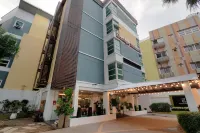 Klassique Sukhumvit Hotel in zona Wat Maha But Temple - Mae Nak Shrine