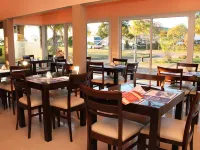 Brisas del Lago Apart y Hotel Hotels in Federacion
