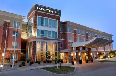 DoubleTree by Hilton West Fargo Sanford Medical Center Area Hotels in West Fargo