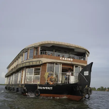 Casino Houseboats