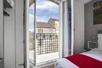 Paris Hotel فنادق في كليشي