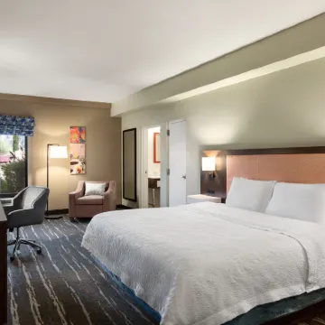 Hampton Inn Sedona Hotels near West