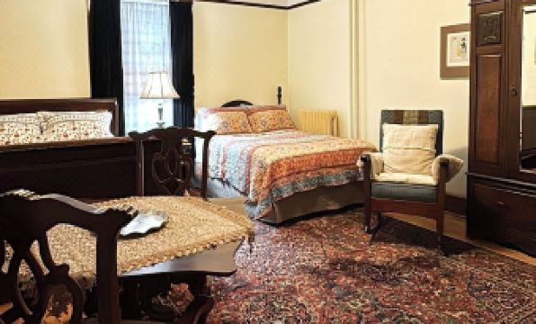 8. 로열 호텔 시드..