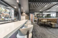 The Burgundy Hotel, Tapestry Collection by Hilton - bar