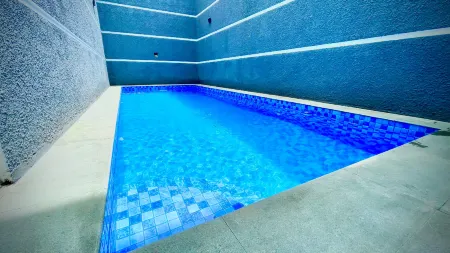 RRR Luxury Villas Отели в г. Bogor Regency